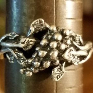 Sterling Silver Grape bunch ring